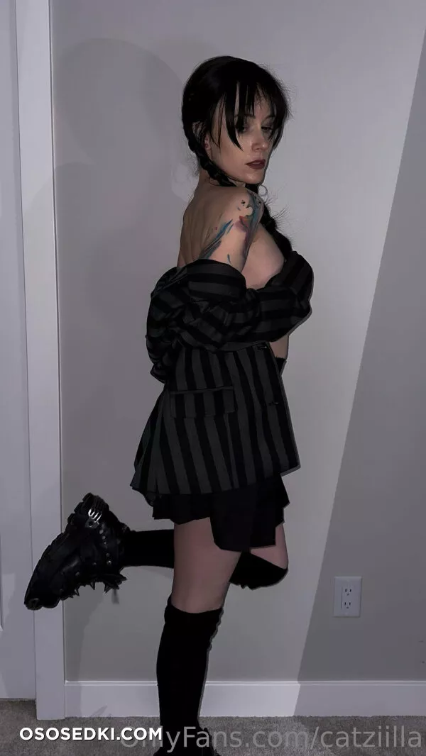 Catziilla - Wednesday Addams - Photo 5