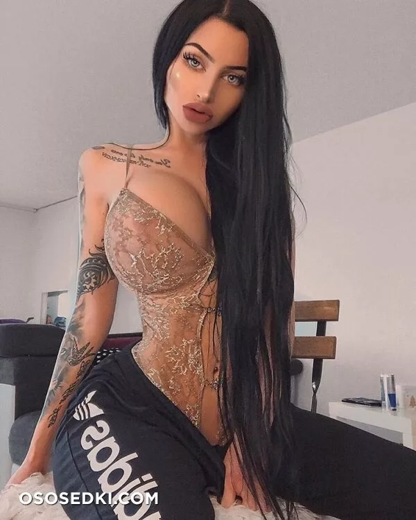 Celine Centino - Photo 8
