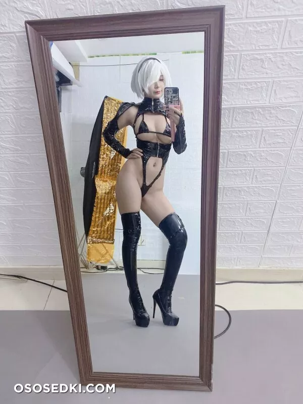 Umeko J - 2B Latex - Photo 108