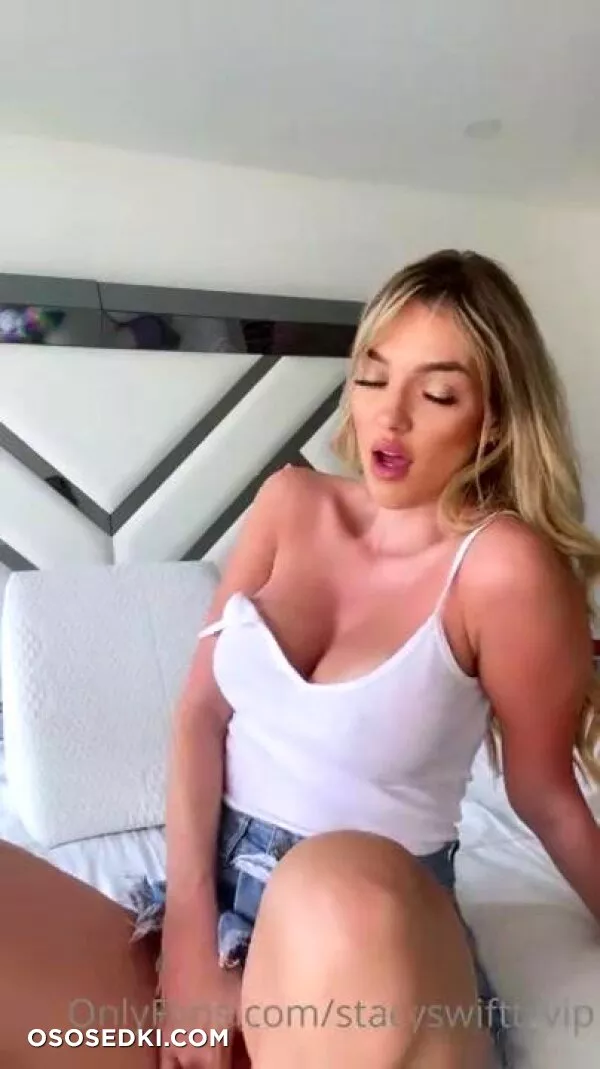 Stacy Swift Nude Dildo Masturbation - Photo 9