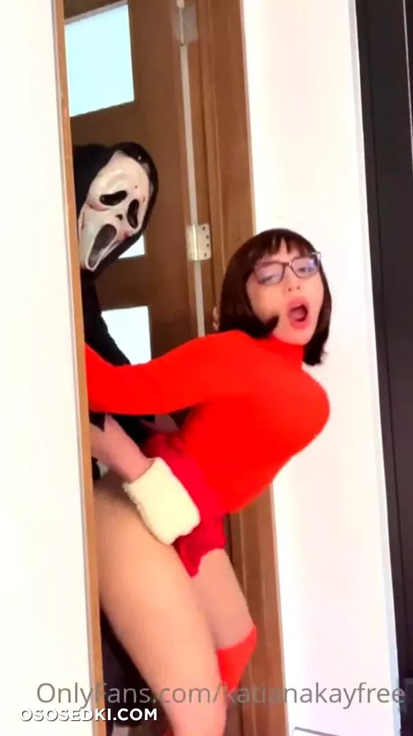 Katiana Kay Blowjob Sex Velma Cosplay - Photo 3