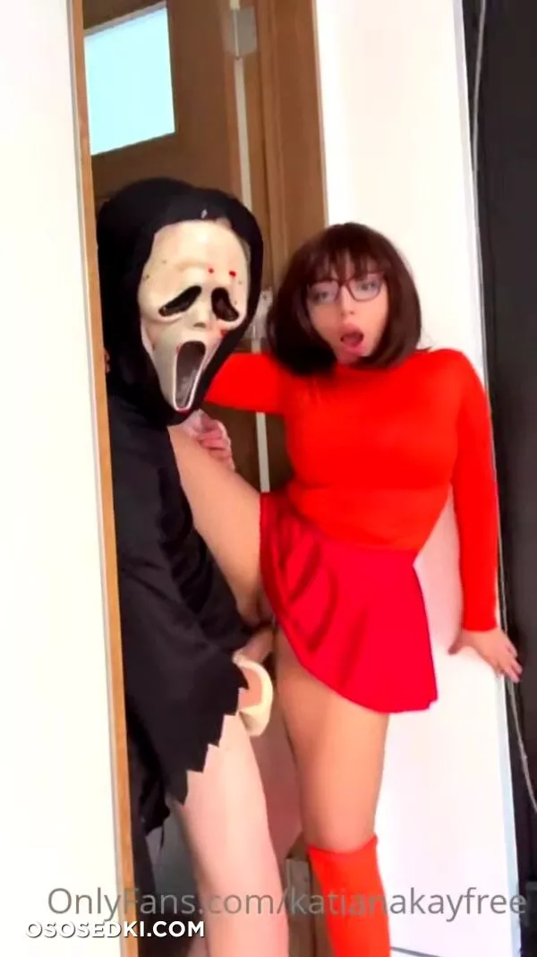 Katiana Kay Blowjob Sex Velma Cosplay - Photo 10