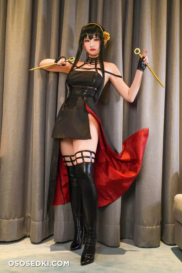 Kaya Huang - Yor Forger - Photo 12