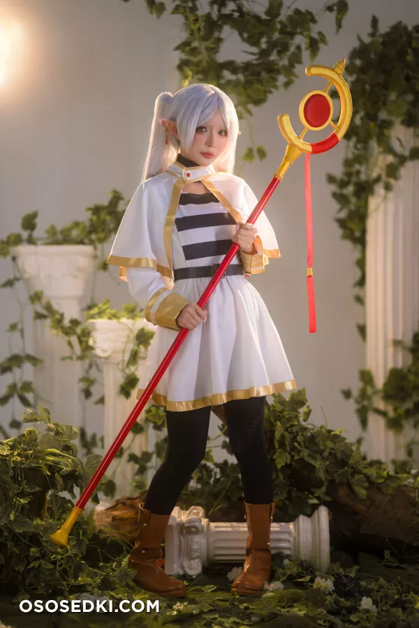 Umeko J - Frieren - Photo 1