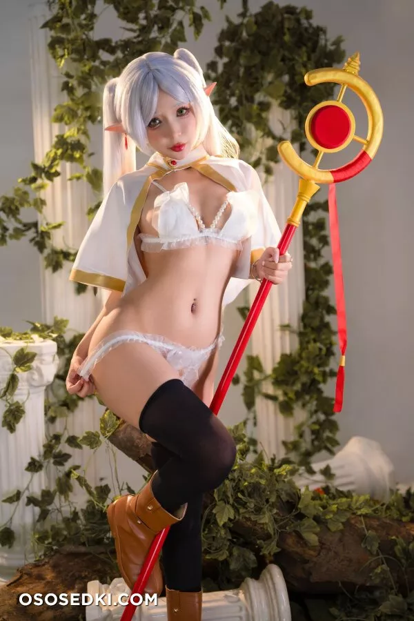 Umeko J - Frieren - Photo 34