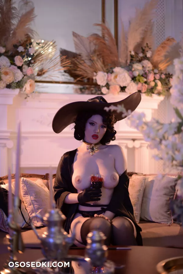 Lada Lyumos - Alcina Dimitrescu - Photo 6