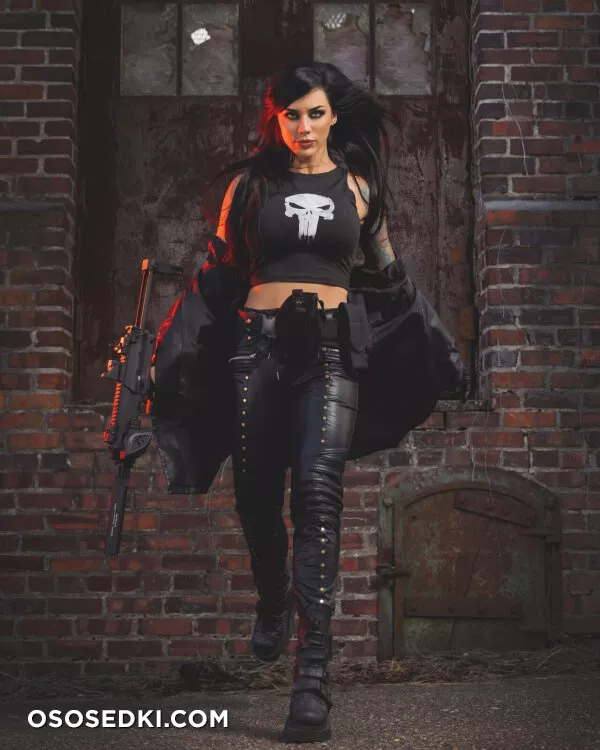 Alex Zedra - Punisher - Photo 7