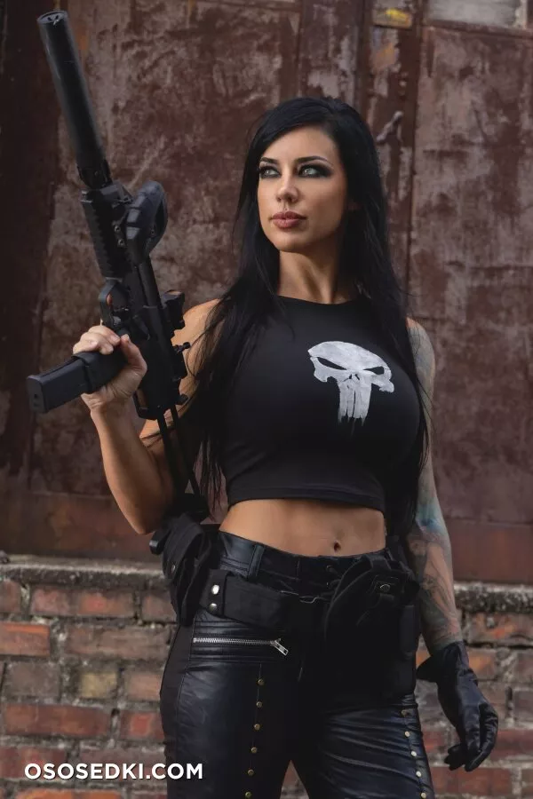 Alex Zedra - Punisher - Photo 9