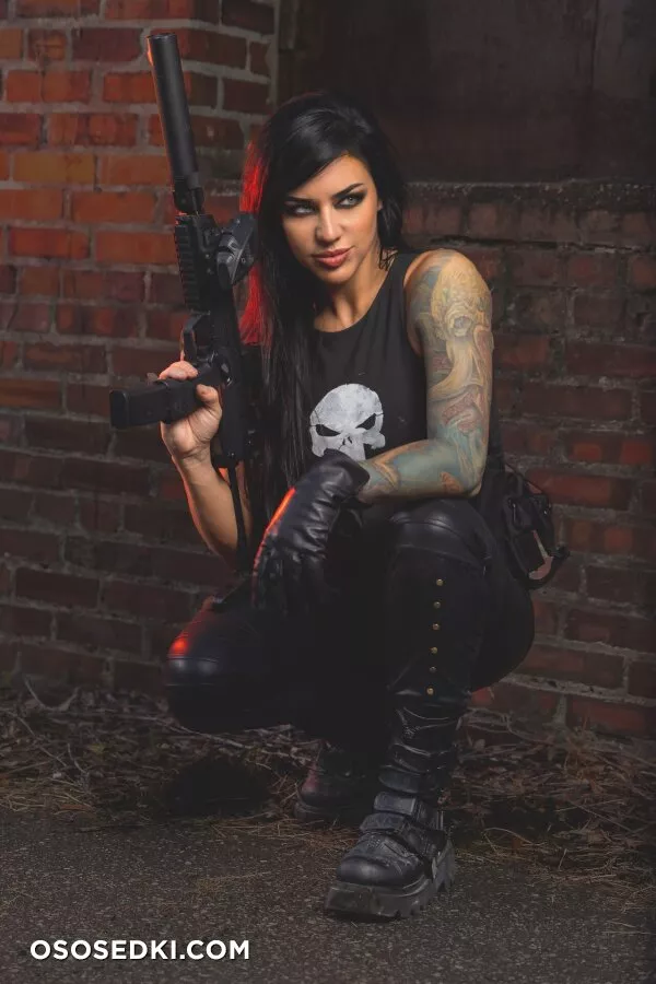 Alex Zedra - Punisher - Photo 12