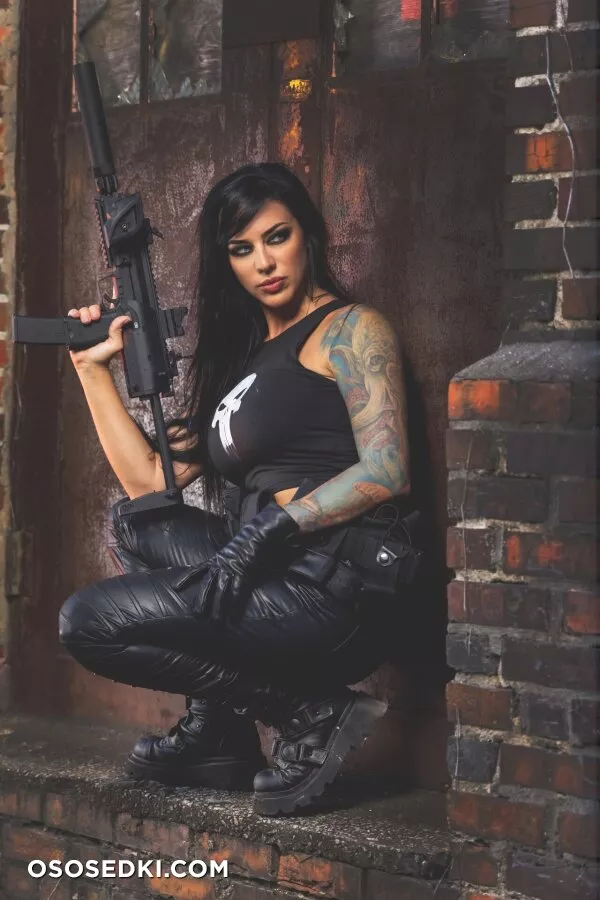 Alex Zedra - Punisher - Photo 13