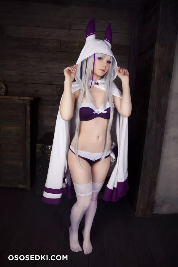 Caticornplay - Emilia - Photo 1