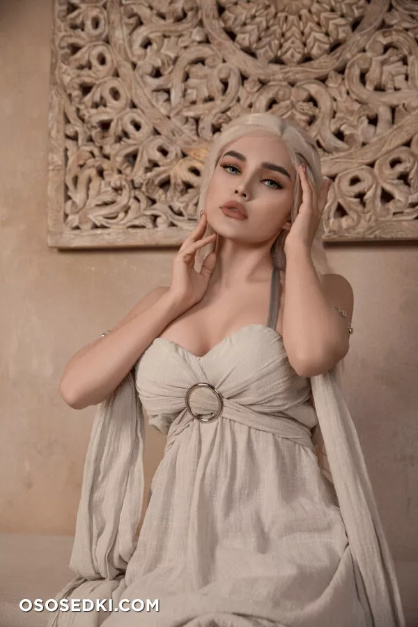 Kalinka Fox - Daenerys (Game of Thrones) - Photo 6