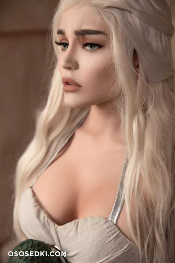 Kalinka Fox - Daenerys (Game of Thrones) - Photo 23