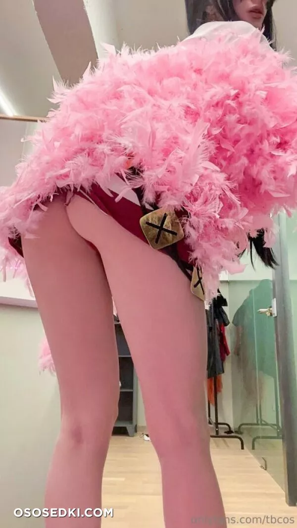 Tanya Bayer - Boa Hancock - One Piece - Photo 8