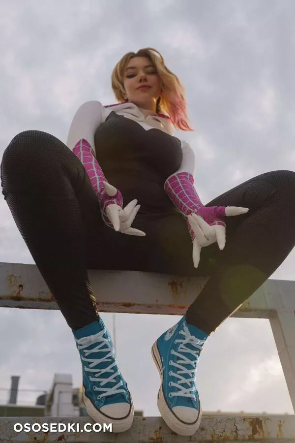 Alina Becker - Gwen Stacy - Spider-man - Photo 1