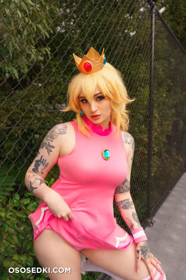 Kayla Erin - Princess Peach - Super Mario Brothers | Super Mario Bros. - Photo 19