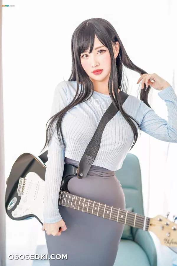 Kaya Huang – Guitar MeiMei - Photo 1