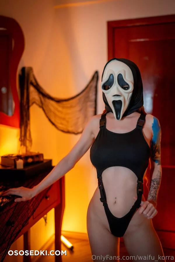 Waifu Korra - Ghostface - Scream - Photo 1