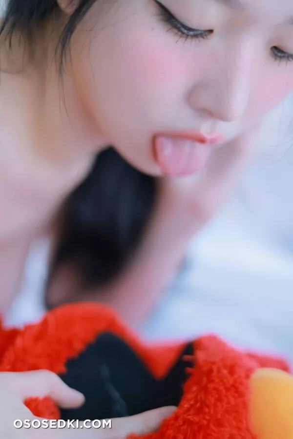 Yeonwoo - Naked - Photo 51