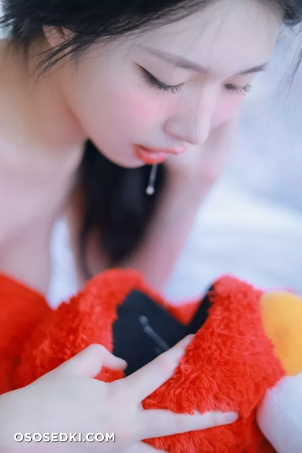 Yeonwoo - Naked - Photo 53