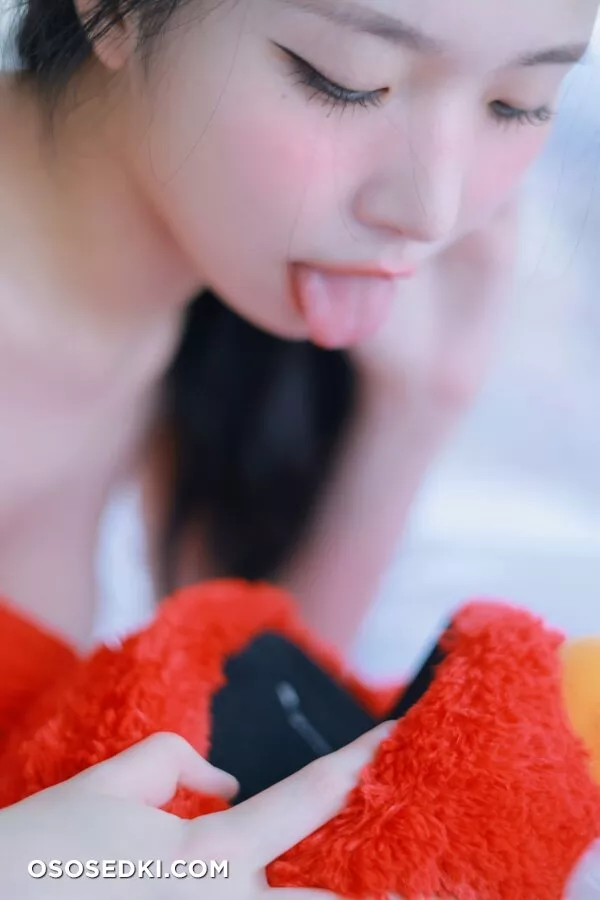 Yeonwoo - Naked - Photo 54