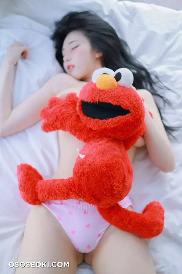 Yeonwoo - Naked - Photo 64