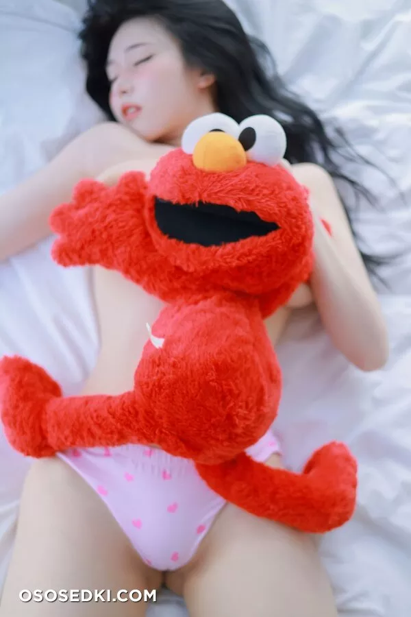 Yeonwoo - Naked - Photo 68
