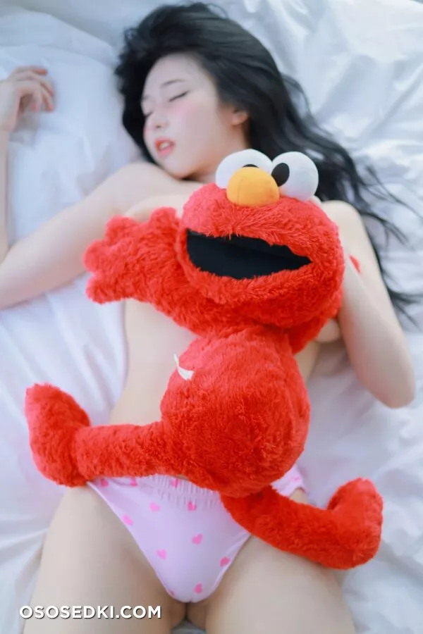Yeonwoo - Naked - Photo 71