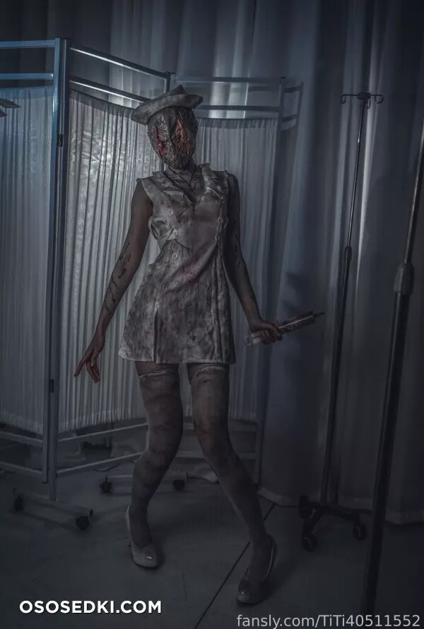 Titi Cosplay - Nurse - Silent Hill - Photo 1