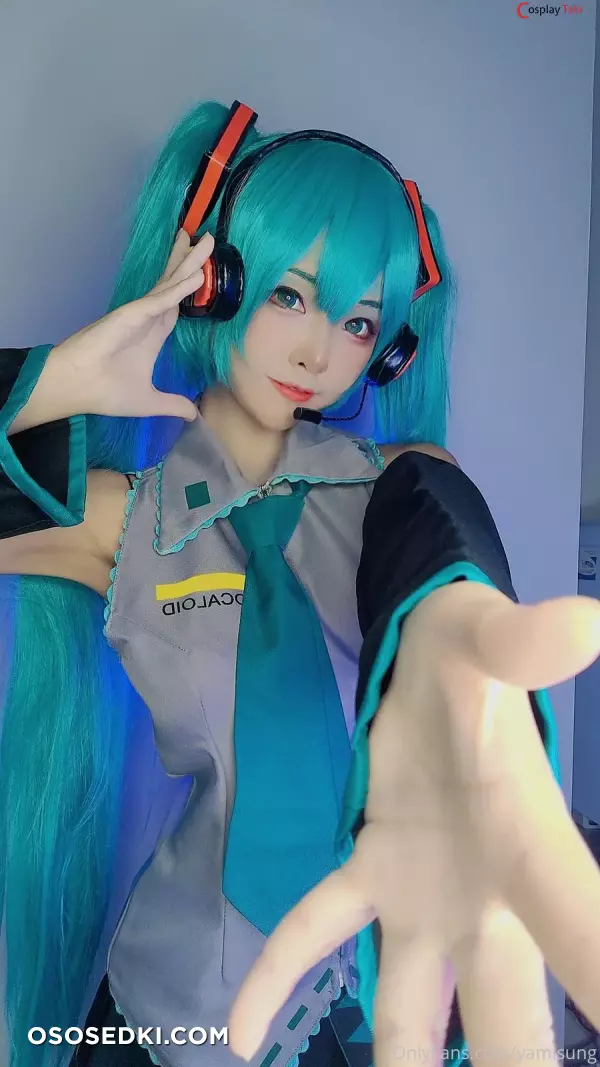 Yamisung cosplay Hatsune Miku - Vocaloid - Photo 1