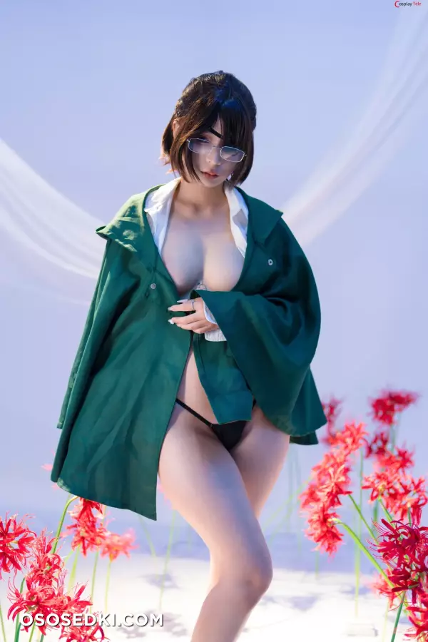 Umeko J cosplay Hange Zoe - Attack on Titan - Photo 14