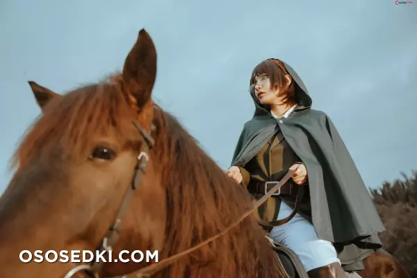 Umeko J cosplay Hange Zoe - Attack on Titan - Photo 56