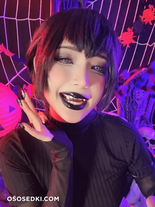 Umeko J cosplay Mavis Dracula - Hotel Transylvania - Photo 29