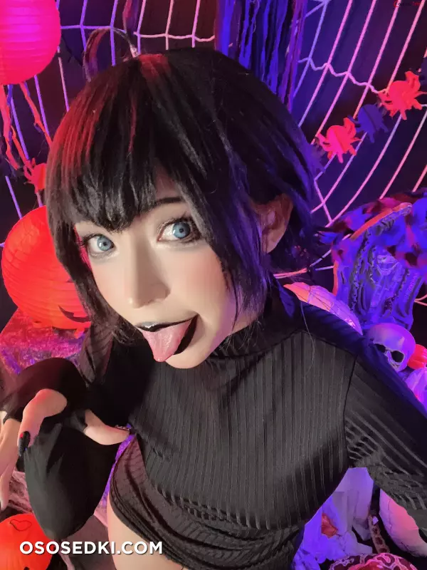 Umeko J cosplay Mavis Dracula - Hotel Transylvania - Photo 30