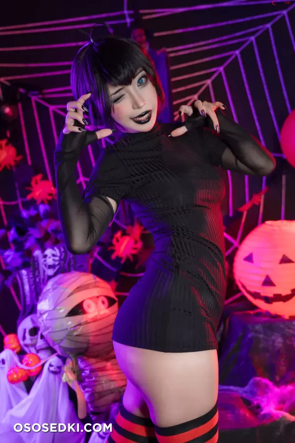 Umeko J cosplay Mavis Dracula - Hotel Transylvania - Photo 43