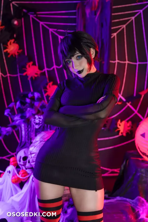 Umeko J cosplay Mavis Dracula - Hotel Transylvania - Photo 44