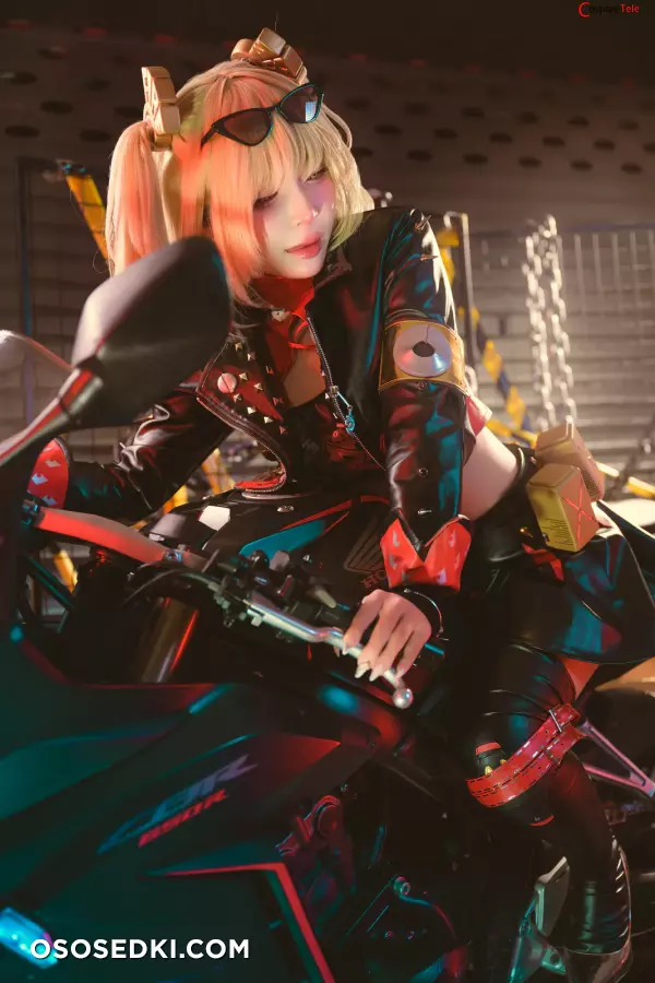 Umeko J cosplay Burnice White - Zenless Zone Zero - Photo 4