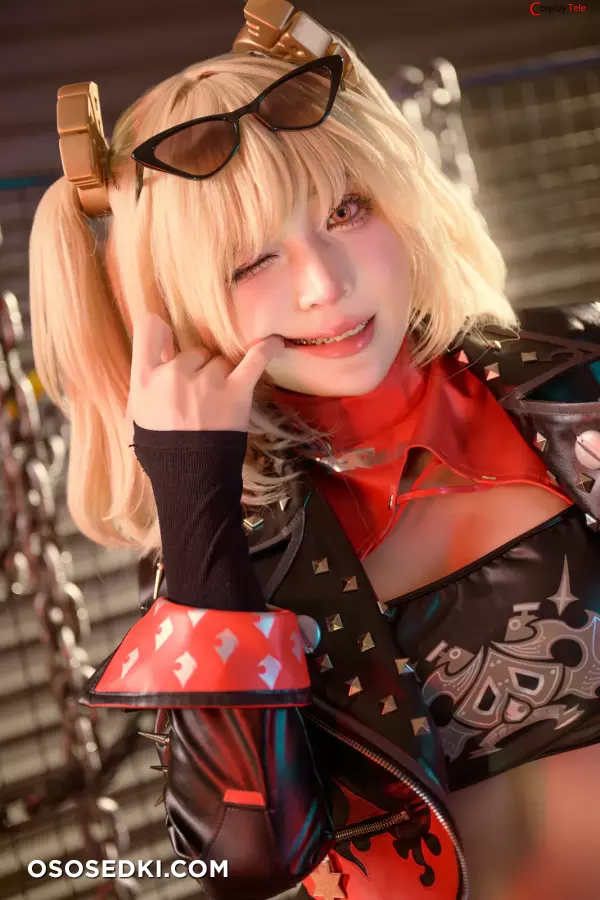 Umeko J cosplay Burnice White - Zenless Zone Zero - Photo 5