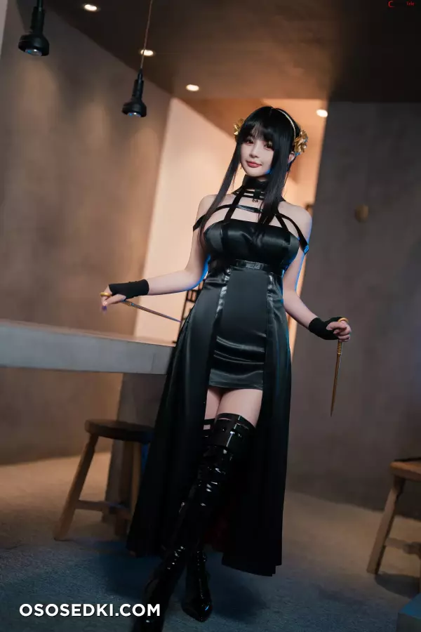Sakurai Ningning-(桜井宁宁) cosplay Yor Forger - Spy x Family - Photo 17