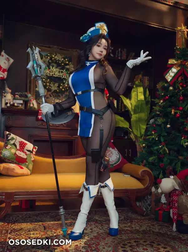 麻花麻花酱 (Mahua Mahuajiang) cosplay Maiden Ice Rose - NIKKE - Photo 1