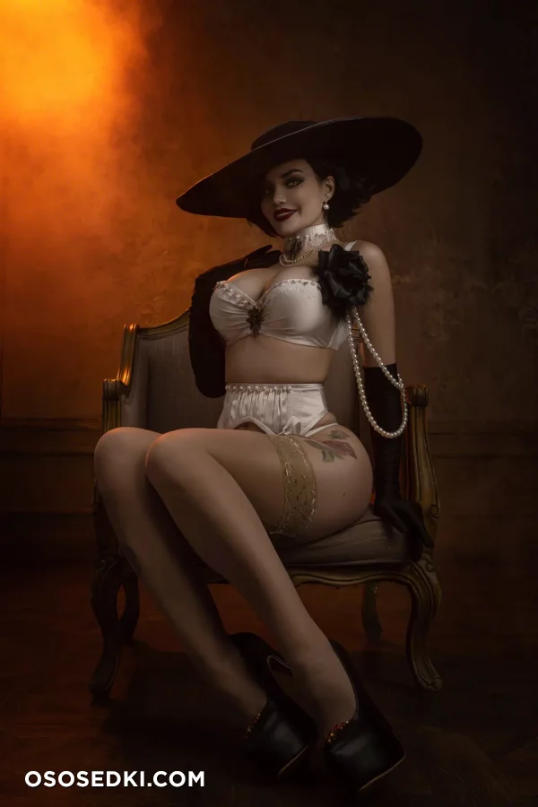 Kalinka Fox | Christina Fink - Alcina Dimitrescu - Resident Evil | Biohazard - Photo 19