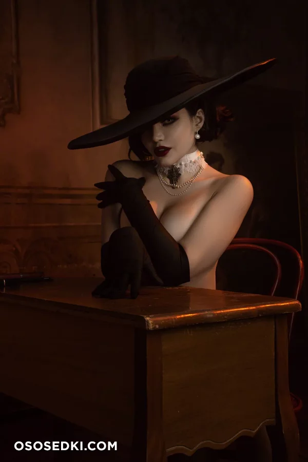 Kalinka Fox | Christina Fink - Alcina Dimitrescu - Resident Evil | Biohazard - Photo 37