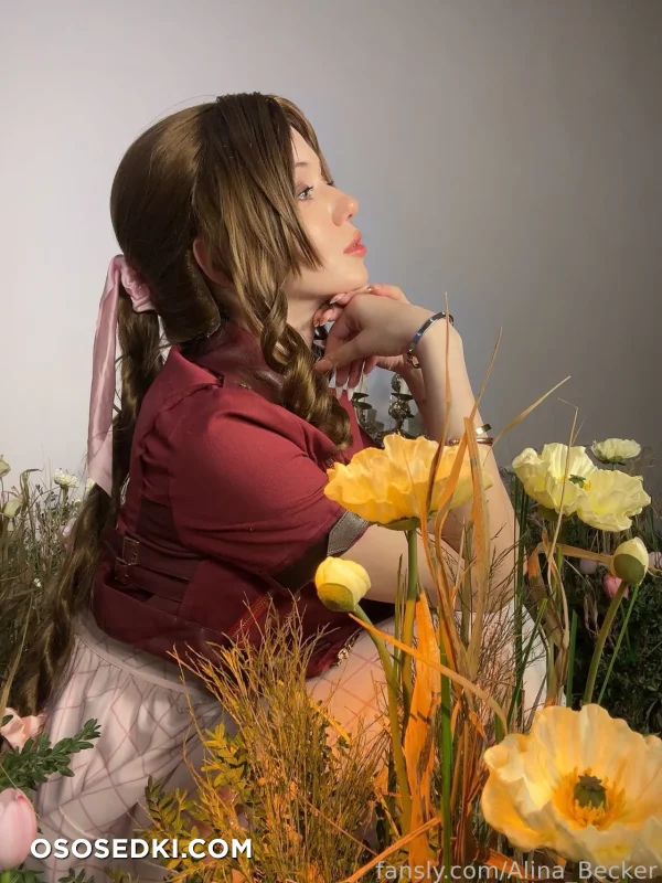 Alina Becker - Aerith Gainsborough - Final Fantasy Vii - Photo 9