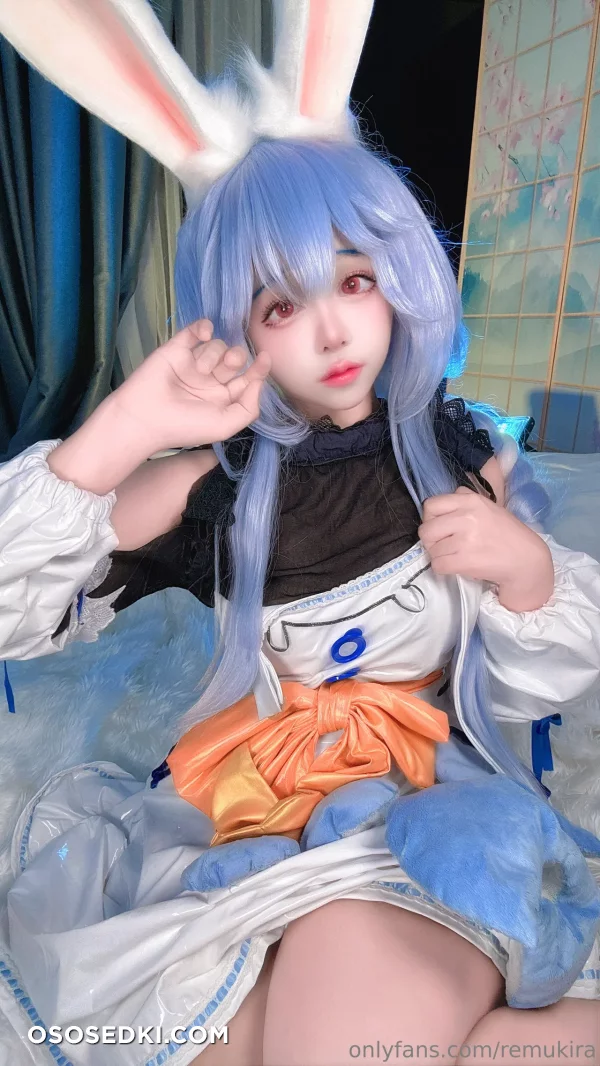 Remukira - Pekoras Mother - Hololive - Photo 1