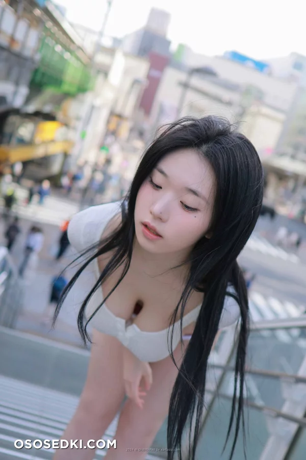 Yeon Woo - In Tokyo - Photo 11