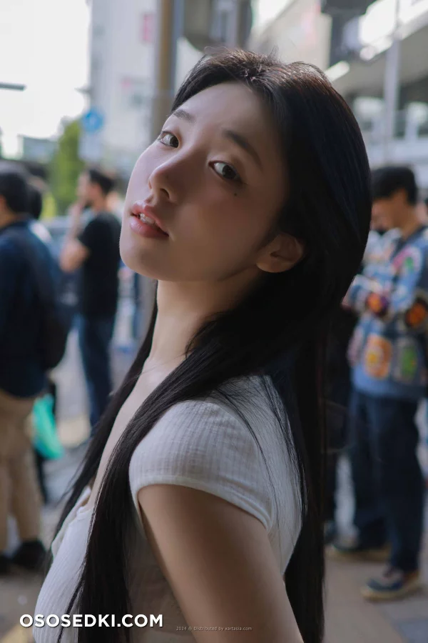 Yeon Woo - In Tokyo - Photo 25