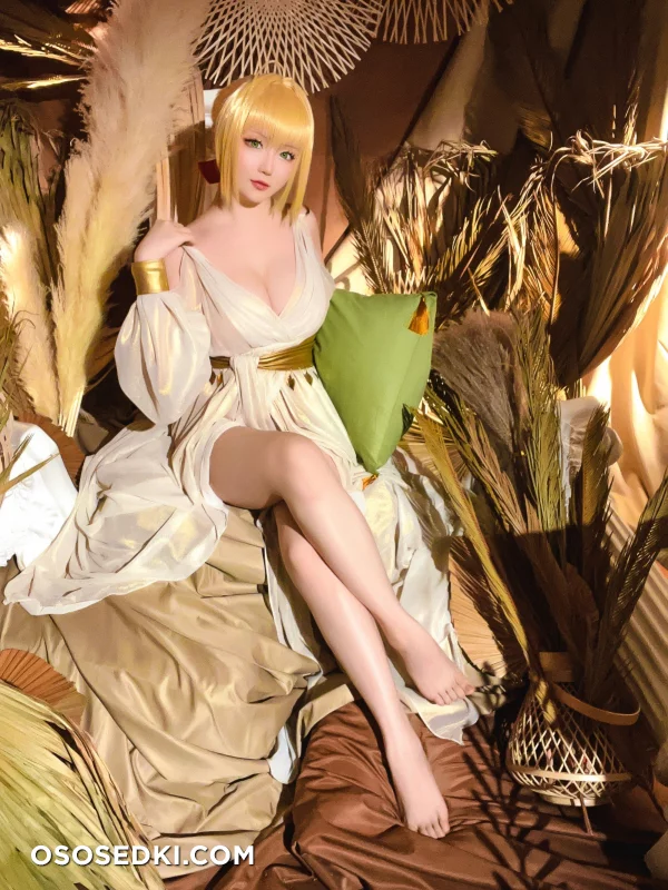 HornyCos - Blonde Beauty Showing Her Legs (Patreon) - Photo 5