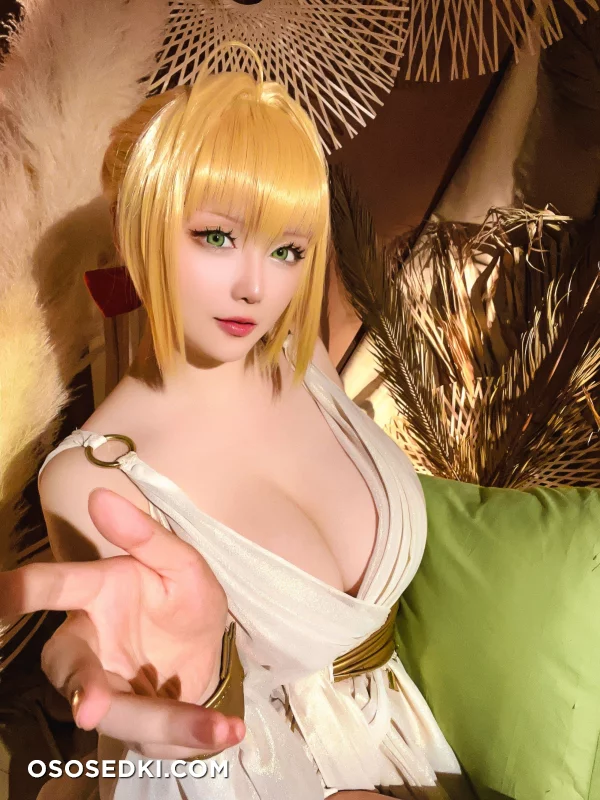 HornyCos - Blonde Beauty Showing Her Legs (Patreon) - Photo 12