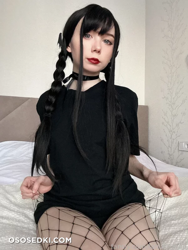 Tanuki Tyan - Wednesday Addams - The Addams Family - Photo 1