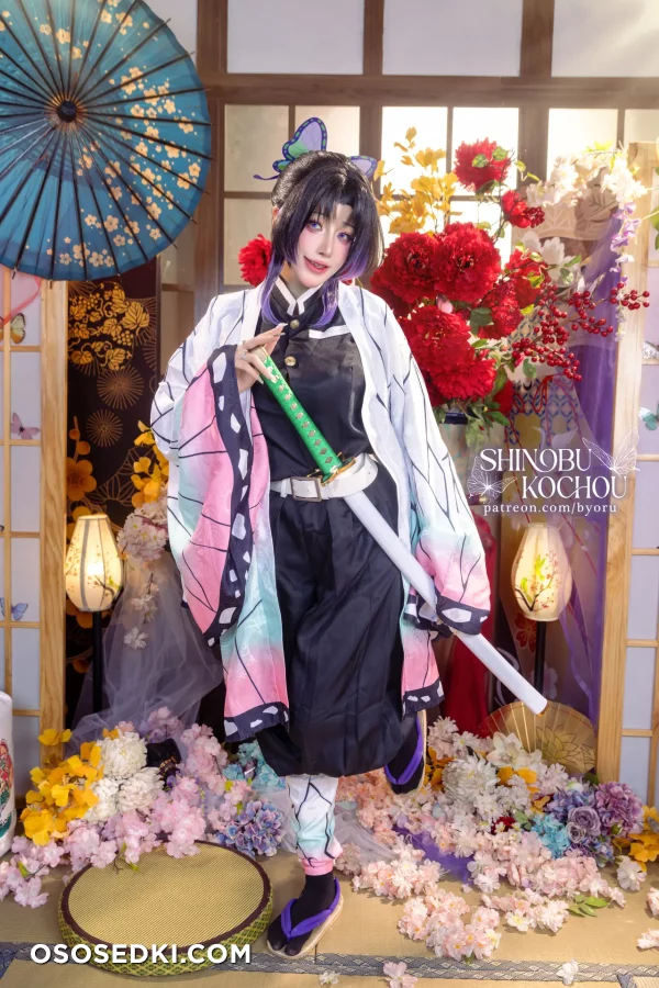 Byoru - Shinobu Kocho - Demon Slayer - Photo 12